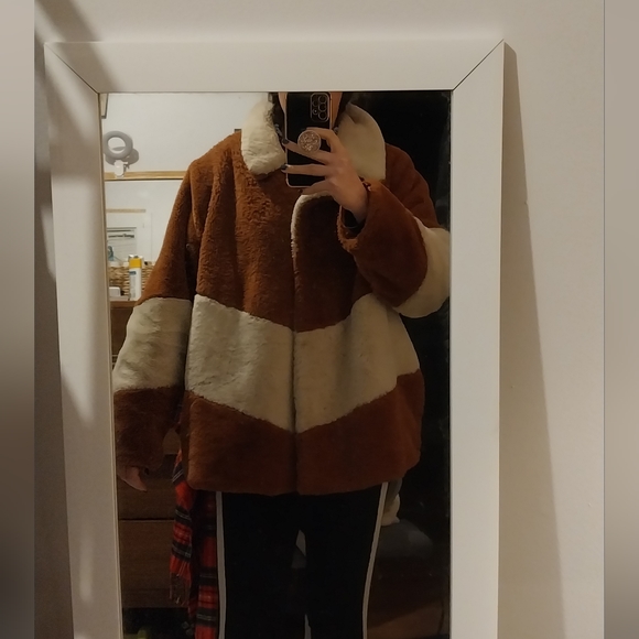 Coat/Jacket - Picture 2 of 2